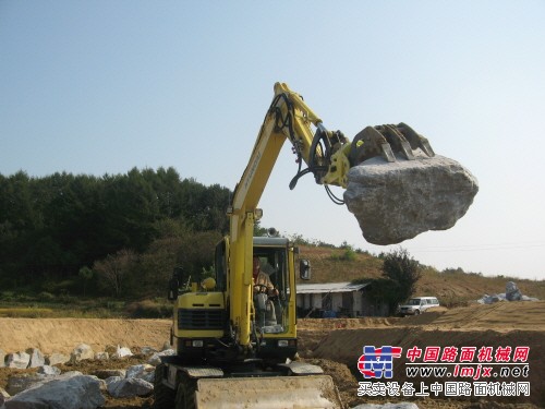 吉林加長臂挖機 伸縮臂 拆樓臂 挖鬥 抓木器 抓鋼機