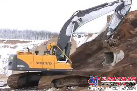 沃爾沃Volvo EC290B挖掘機上坡