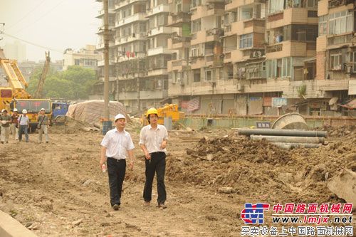 陝建機SDR280型旋挖鑽機武漢首鑽告捷