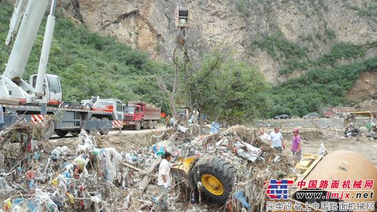  北京、天津大水，工程機械設備亦遭殃