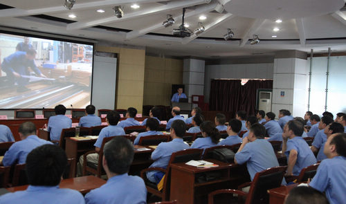 陕建机举办中干培训感受分享会