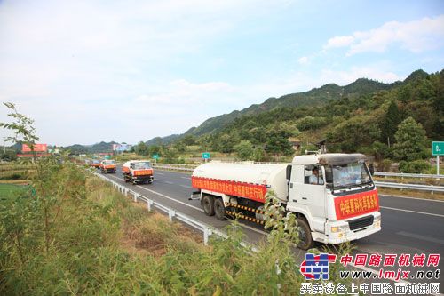 中联重科28台水车分批奔赴湖南抗旱第一线