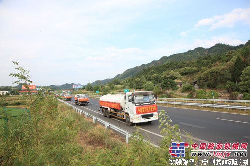 中联重科28台水车分批奔赴湖南抗旱第一线