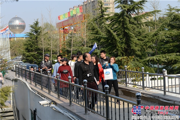 方圆集团“迎五一·亮风采”工业旅游推介会召开