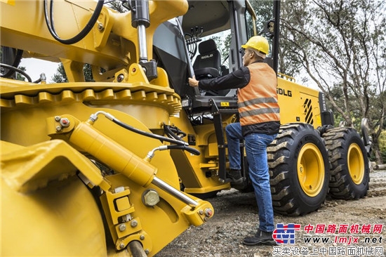 征戰拉美—山東臨工平地機贏得信賴