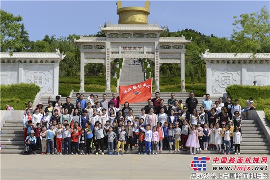 诚祥婴幼中心的小朋友走进方圆工业旅游