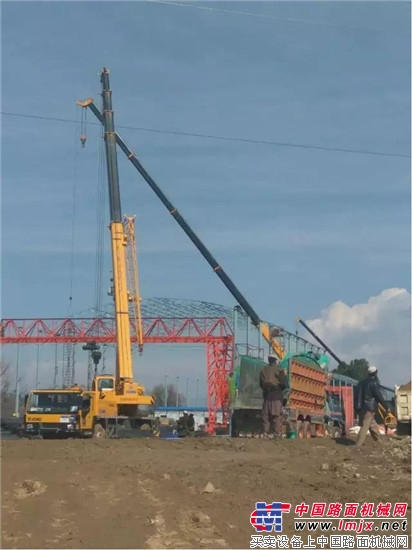 解碼“一帶一路”| 徐工起重機在東南亞地區遍地開花