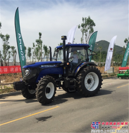 下得田地,上得賽場 雷沃歐豹成為濱州機手大賽唯一指定用車