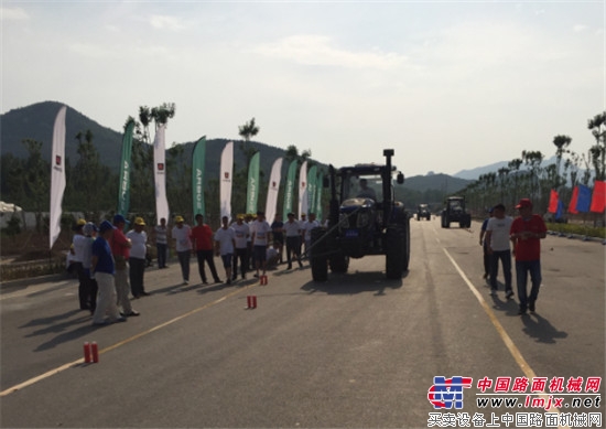 下得田地,上得賽場 雷沃歐豹成為濱州機手大賽唯一指定用車