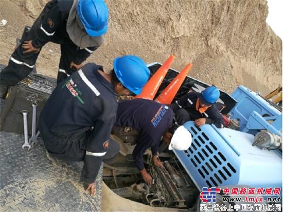 穿越高原沙漠的礼物  中联重科南美秘鲁万里行活动服务纪实