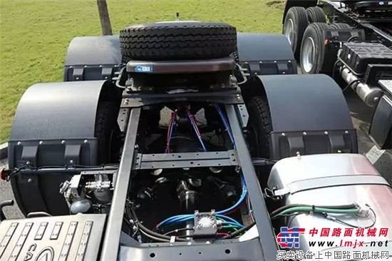 [最全圖解]6×4漢馬H9牽引車 輕鬆搞定長途物流運輸