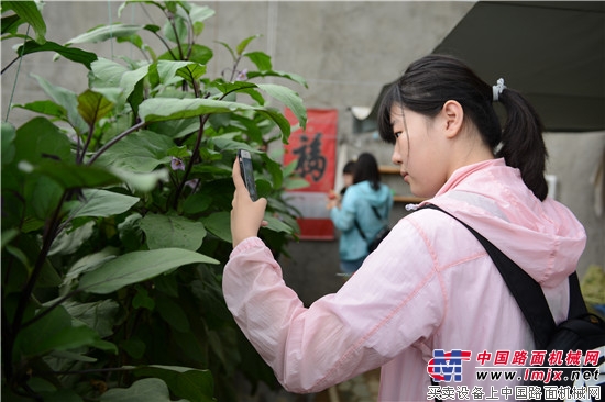 济南东方双语中学夏令营领略方圆工业旅游风采