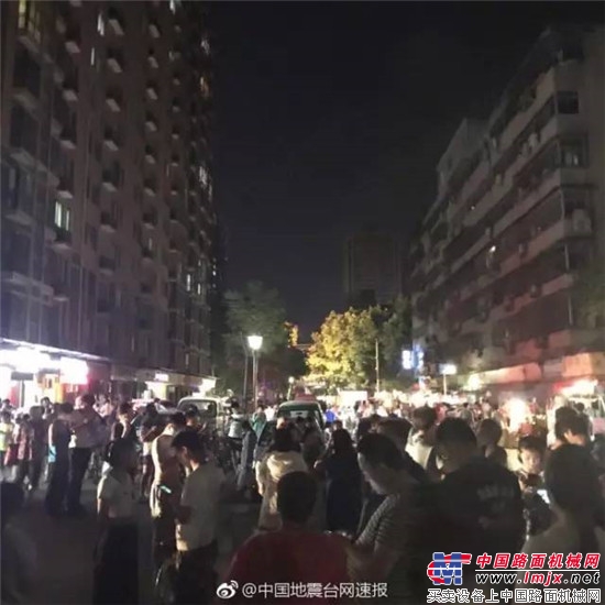 柳工挖掘机：九寨沟，我们一直在一起！ 