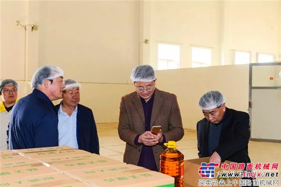 山东省滨州市粮食局、滨州市中裕食品有限公司一行来宾参观考察集团