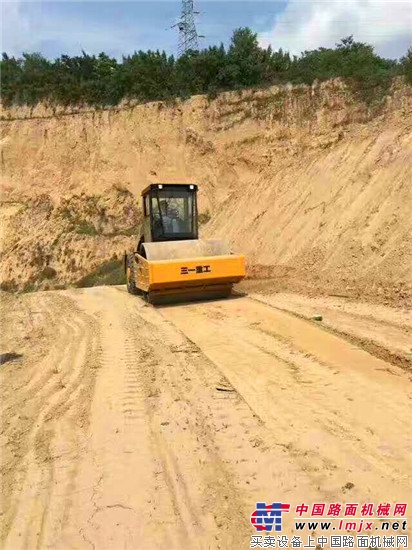 农村道路的开拓者，三一“压得快”农村施工集锦