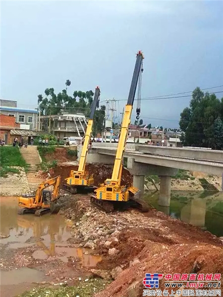 給大家介紹一下，這是號稱吊裝界“特種兵”的起重機