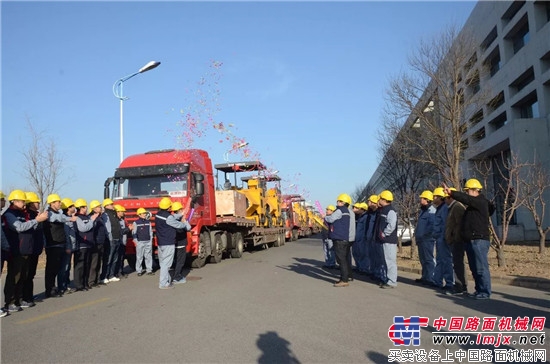 国机重工缅甸摊铺机顺利完成首批发运 