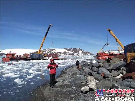 4台徐工起重機憑借哪些“極限本領”讓科考站屹立在南極風雪中？ 