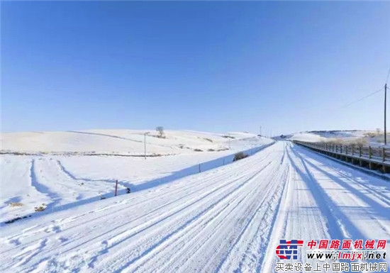 诗和远方，怎可因风雪阻挡！徐工装载机为你保驾护航