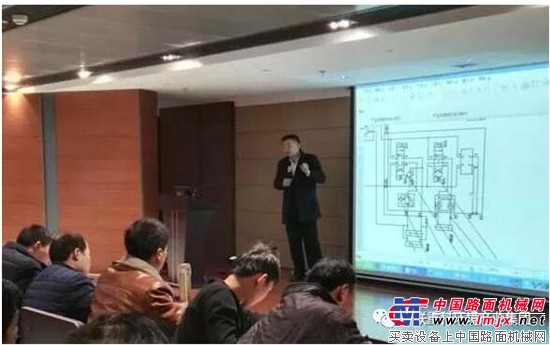 中联重科2018年首批全国特约授权维修技术骨干培训班开班