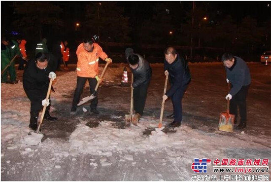 “冰”临城下，中联环境除雪抗冰进行时！