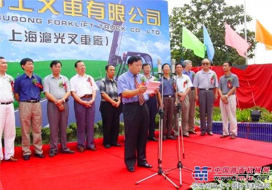 极限工况 强悍设备 柳工六十年奏响中国制造最强音