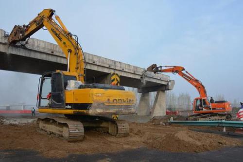 长沙租赁 | 挖机出租 | 有挖掘机、渣土车等| 地下室设备拆装、工程建设