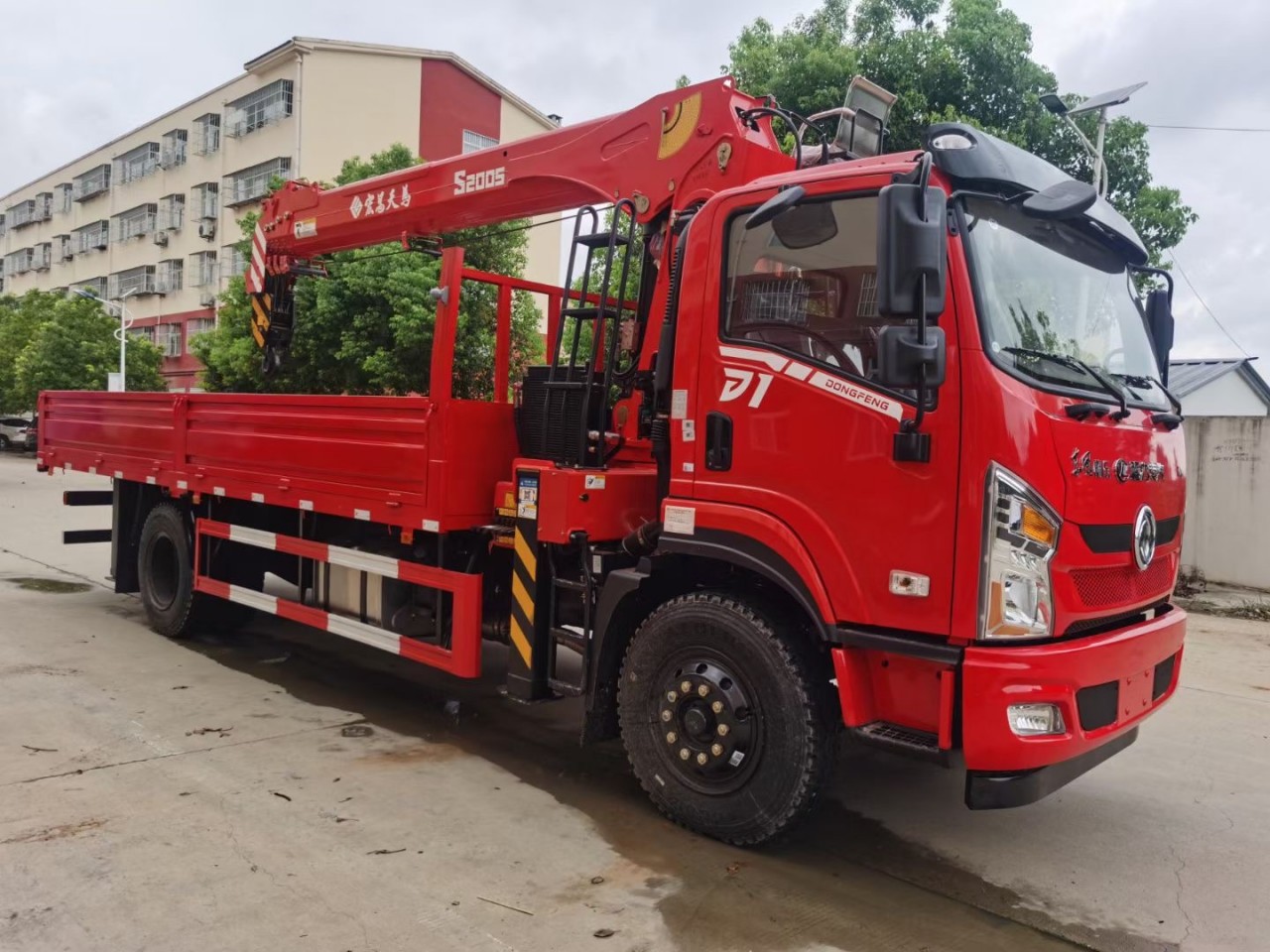 供應東風8噸自備吊 12噸隨車起重機  14噸隨車吊  自