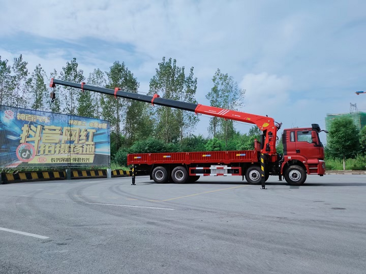 三一14噸隨車吊，隨車吊什麽吊機好，14噸隨車吊多少錢